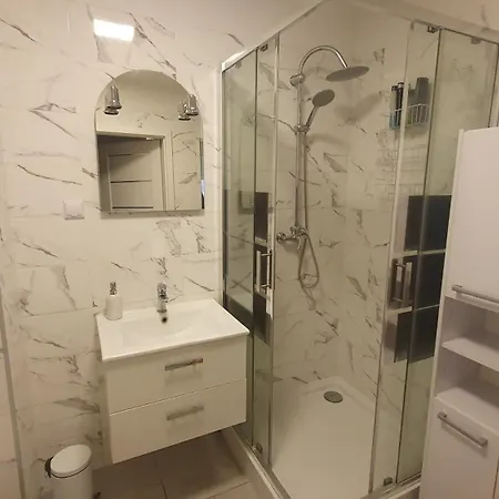 I Na Doby Hodinový hotel Lodž